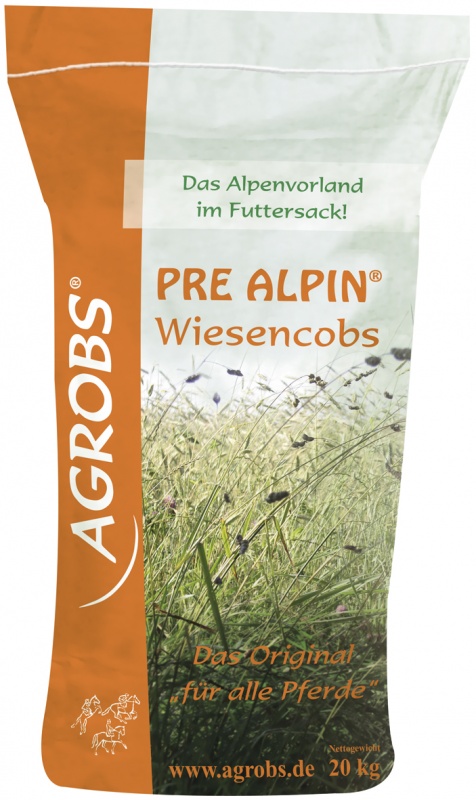 Product shot of a big paper bag of Agrobs Pre Alpin Wiesencobs hay cobs